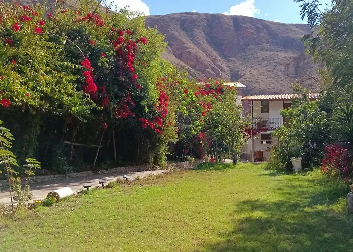 Casa De Mama Valle - *